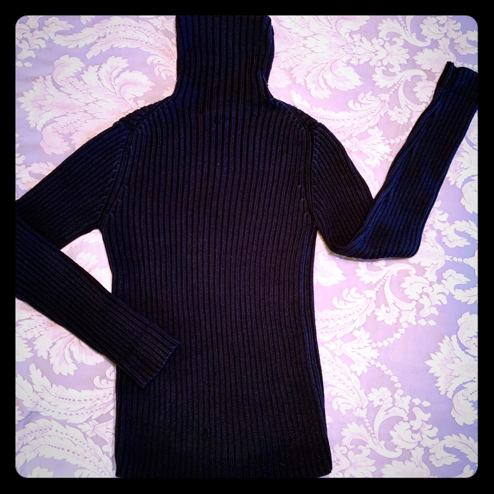 Black Gap Vintage ribbed 100% cotton turtleneck, M